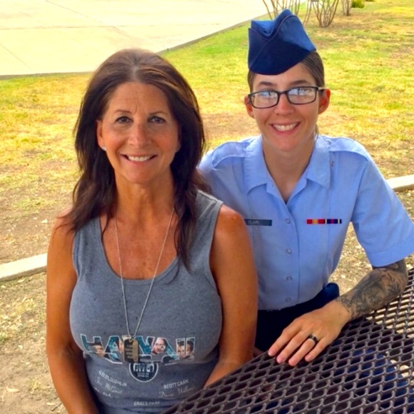 Meet your Posher, Brenda - Picture 1 of 1